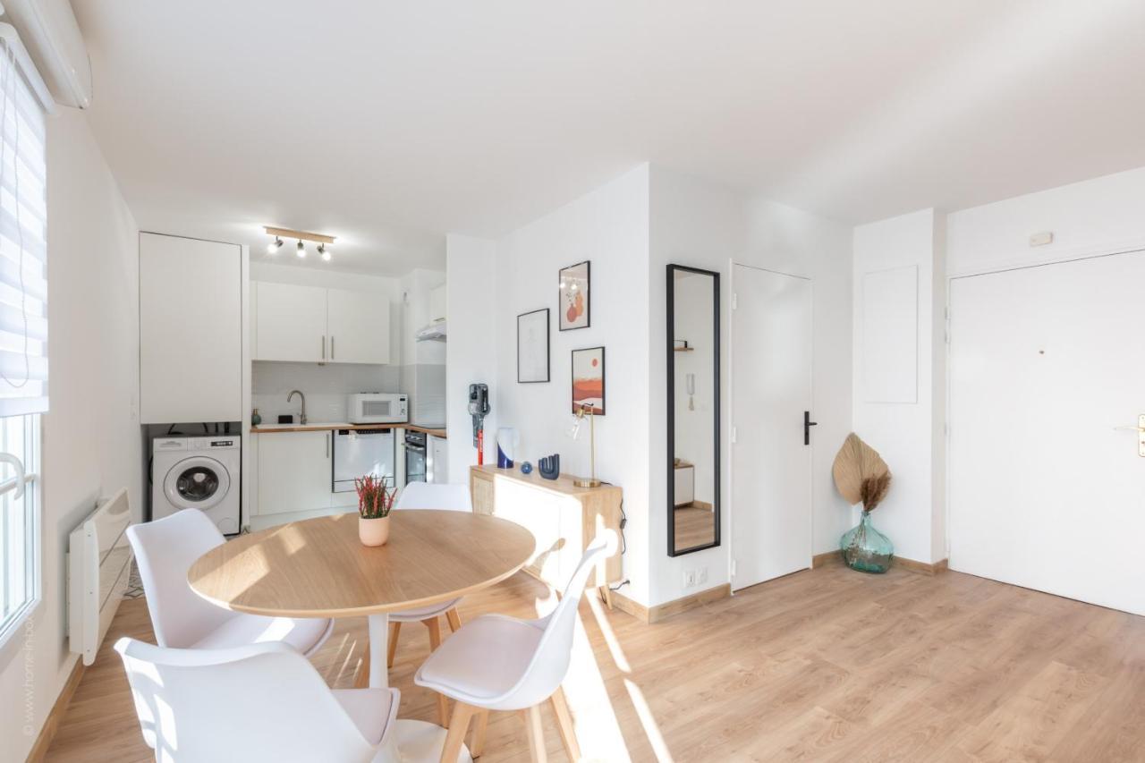 Home Sweet Home By Plaza Chessy  Exteriör bild