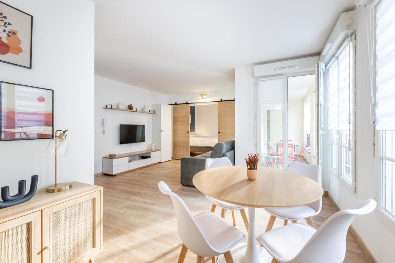 Home Sweet Home By Plaza Chessy  Exteriör bild