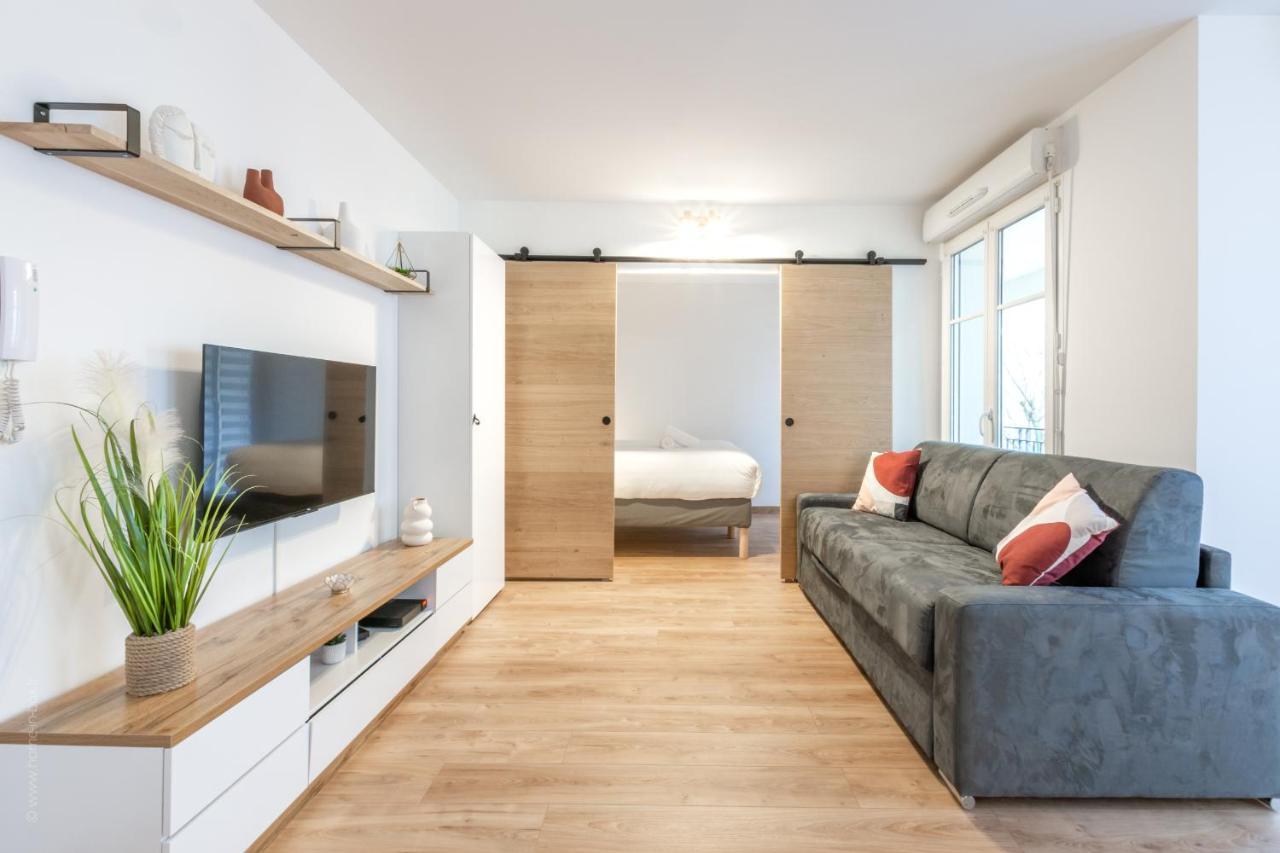 Home Sweet Home By Plaza Chessy  Exteriör bild